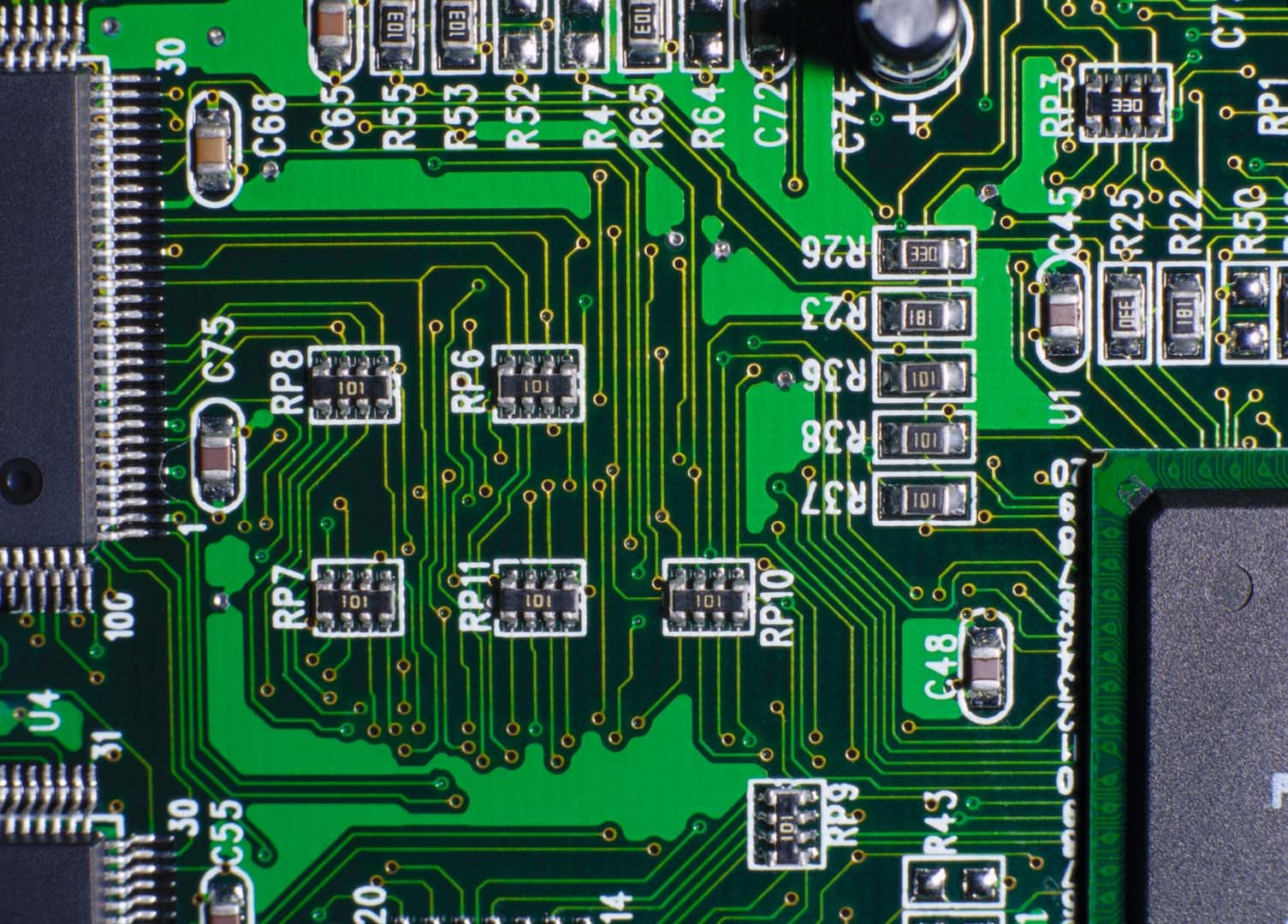 Power Integrity and Noise Coupling in Integrated Circuits | UCLA