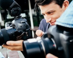 choosing-and-using-digital-camera-art-73026