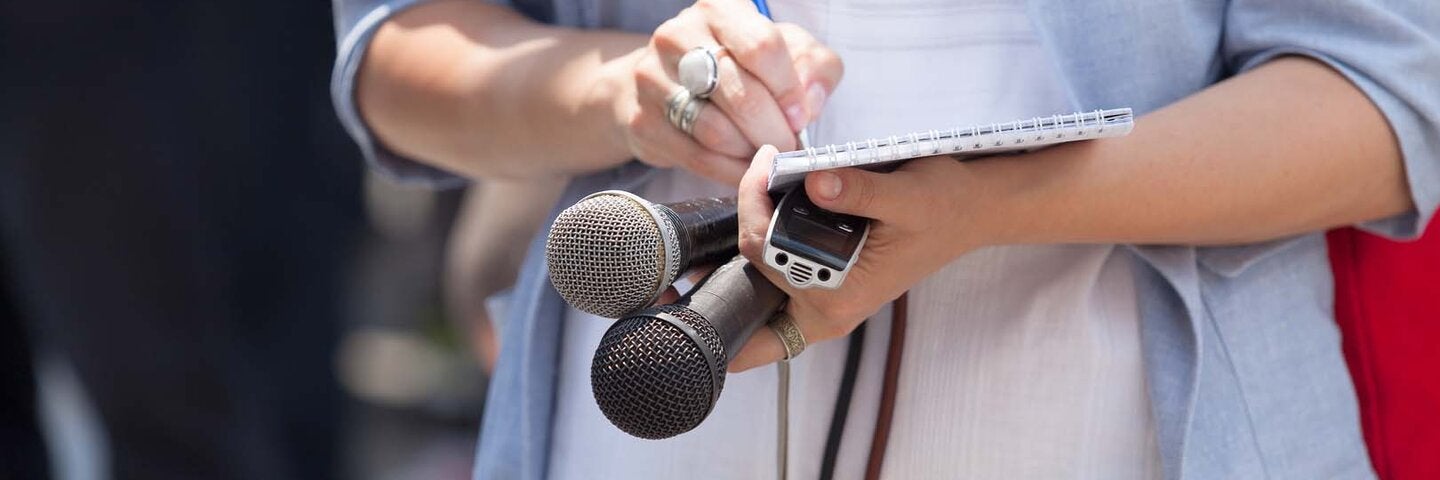 working-with-the-media-mgmtx469-13