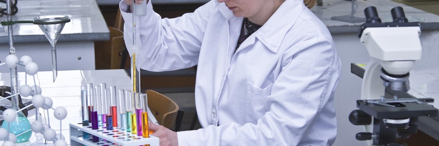 introduction-clinical-medicine-preview-pre-health-professionals-hlt